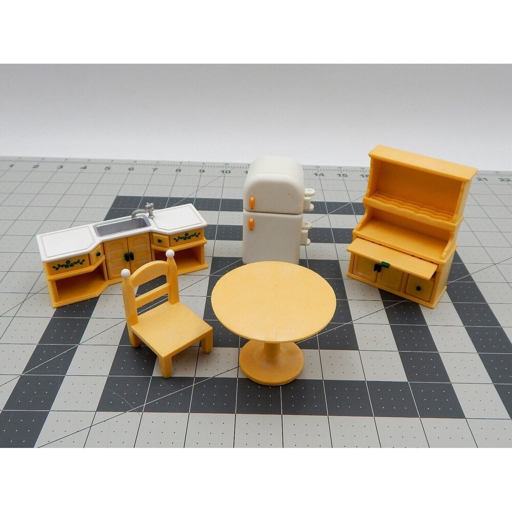 Calico Critters Sylvanian Families Kozy Kitchen Epoch Replacements Incomplete